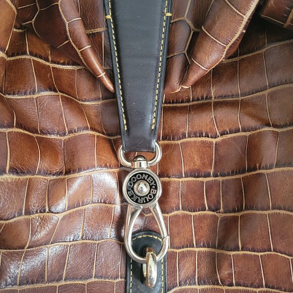 Dooney and Bourke Hand bag - Picture 3 of 4
